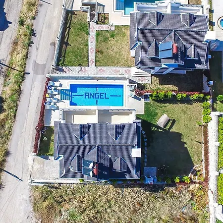 Villa Angel Devine Gold